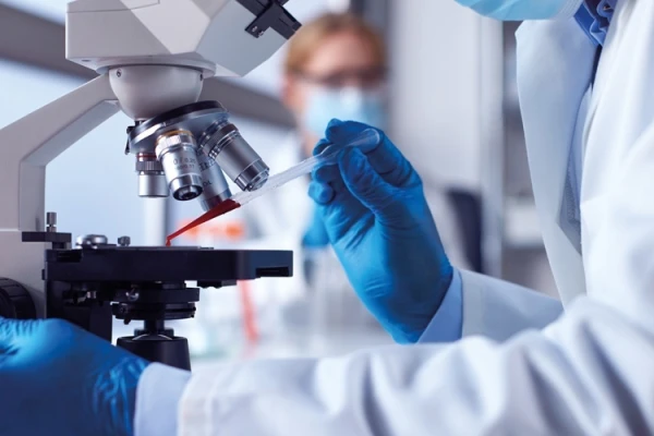 ФЕРМЕНТИ ВІДКРИВАЮТЬ НОВИЙ ШЛЯХ ДО УНІВЕРСАЛЬНОЇ ДОНОРСЬКОЇ КРОВІ