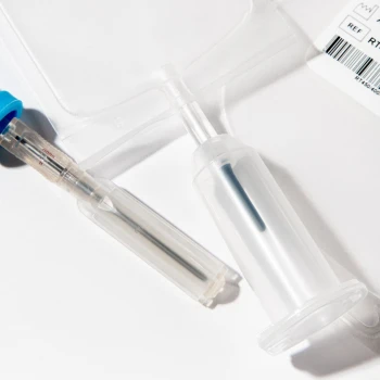 Контейнер для крові з розчином  ЦФДА-1 подвійний в модифікації 350/350 з портом для пробірок (RD350/350Ca)