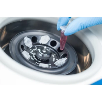 Центрифуга в комплекте с роторами, стаканами и адаптерами Sigma 1-14К