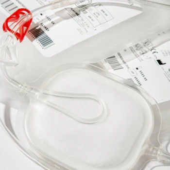 Контейнер для крові з розчином  ЦФДА-1 четверний в модифікації 450/450/450/450 з портом для пробірок та  інтегрованим лейкоцитарним фільтром для цільної крові (RQ450/450/450/450CaL)